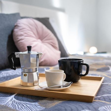 Free Parking Tiny House Wifi Netflix 15 Minuti Dal Duomo Apartment Milan Exterior photo