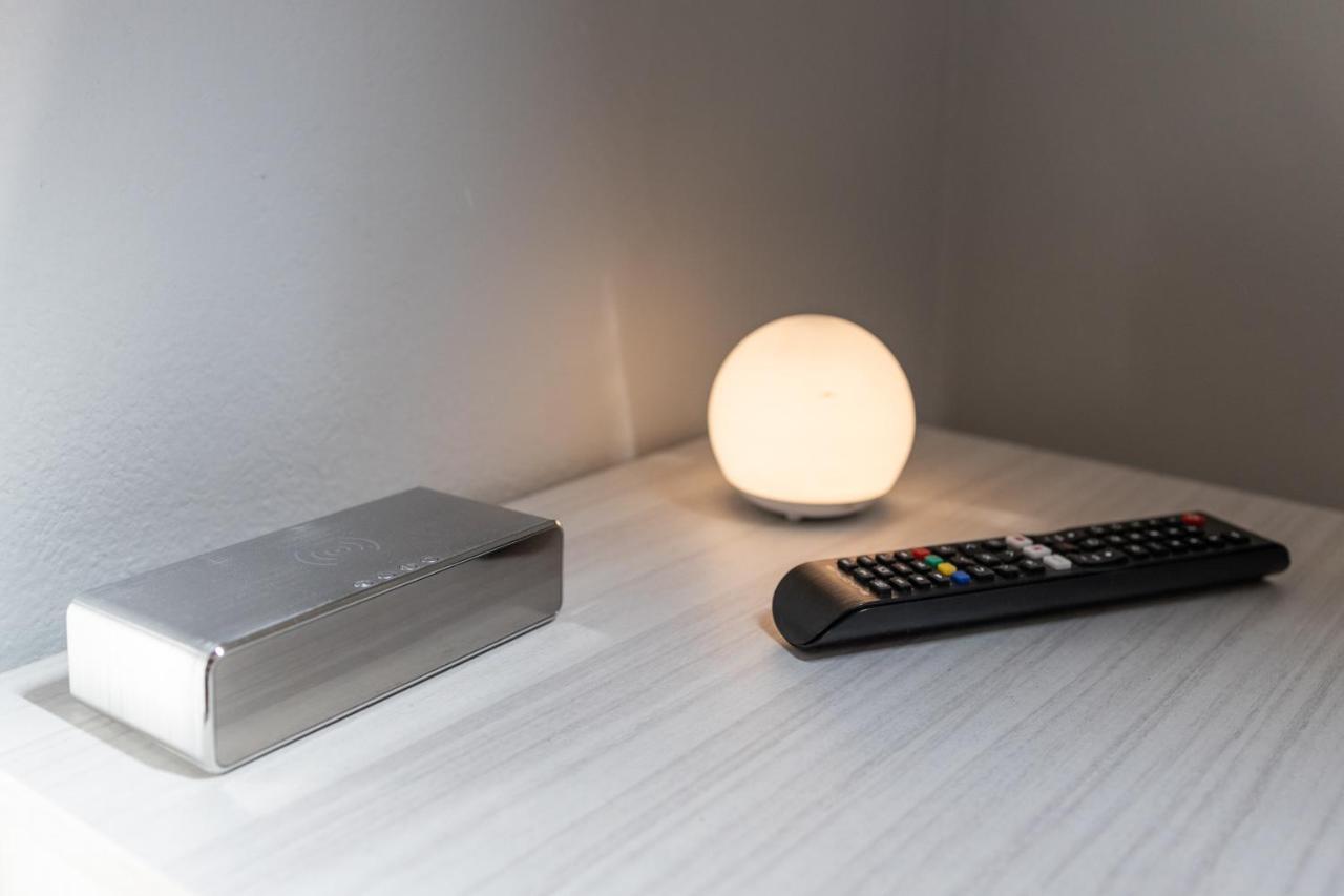 Free Parking Tiny House Wifi Netflix 15 Minuti Dal Duomo Apartment Milan Exterior photo