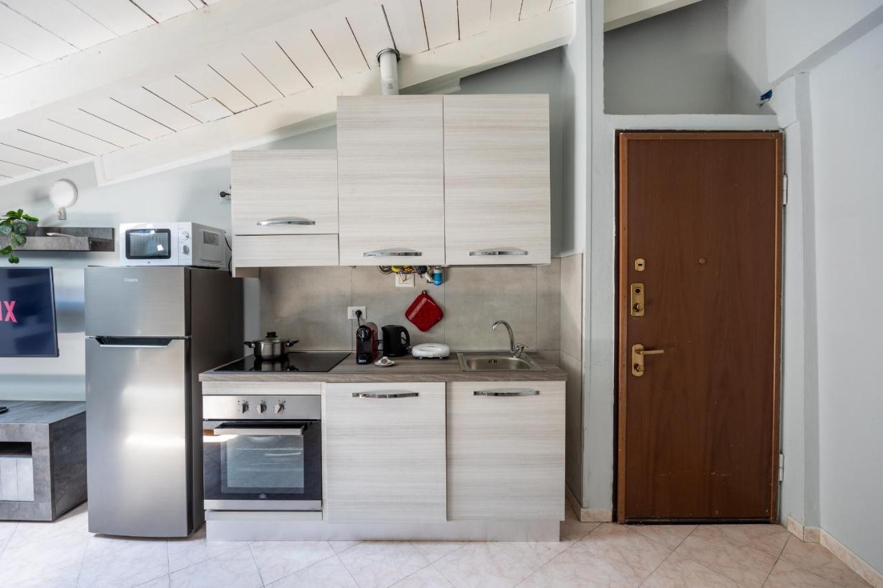 Free Parking Tiny House Wifi Netflix 15 Minuti Dal Duomo Apartment Milan Exterior photo
