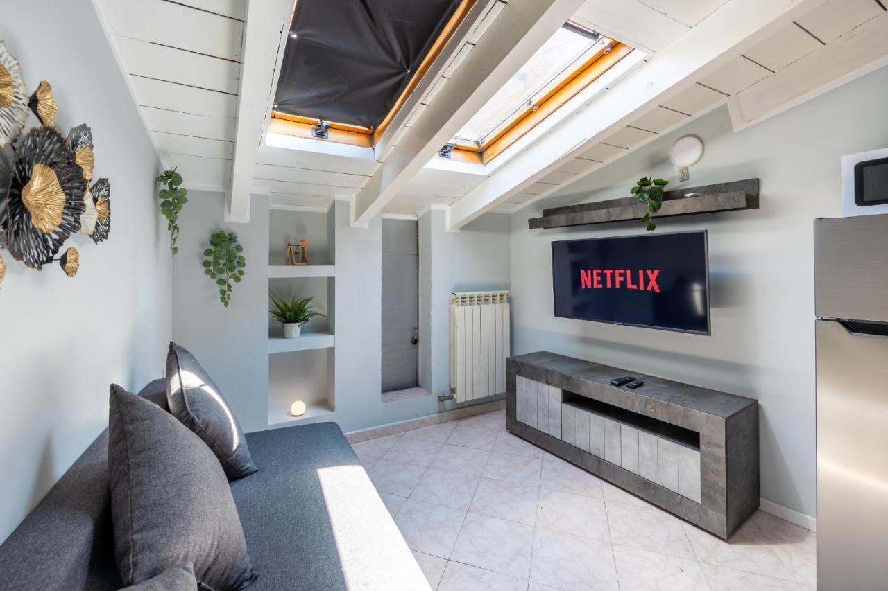 Free Parking Tiny House Wifi Netflix 15 Minuti Dal Duomo Apartment Milan Exterior photo